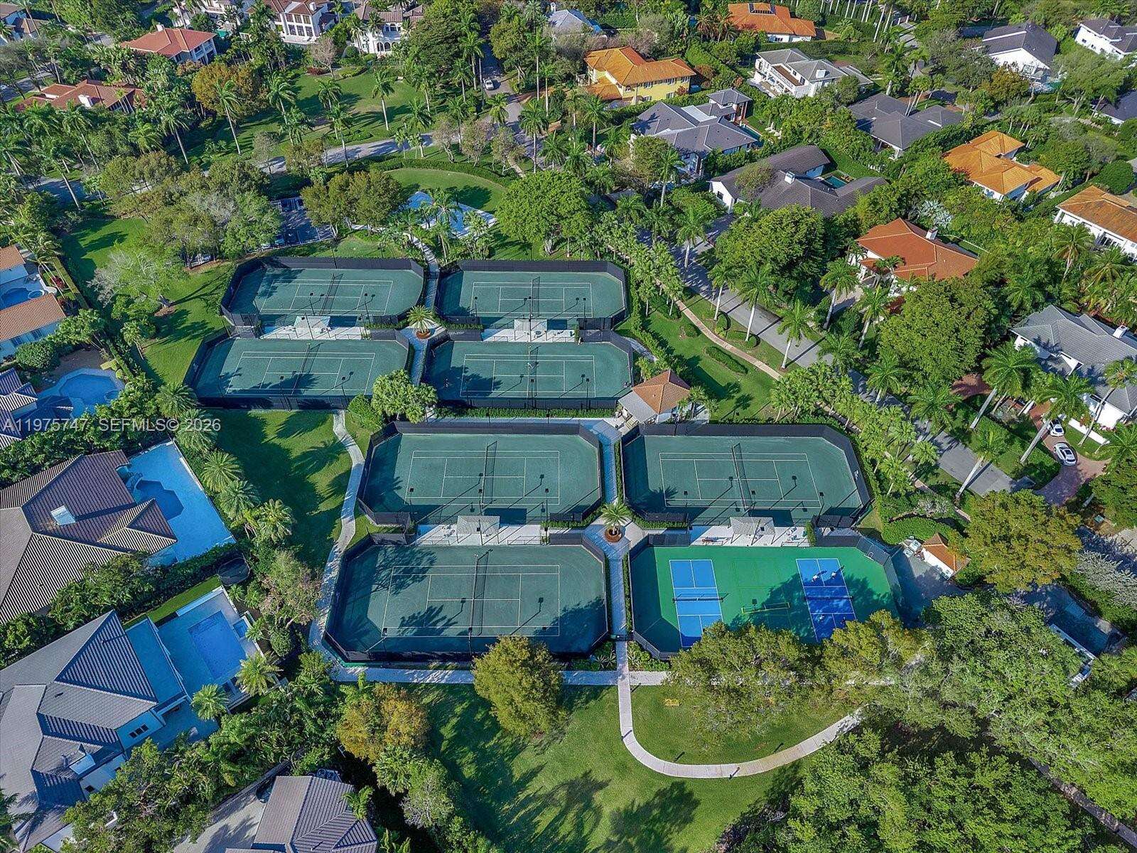 7150 Lago Dr, Coral Gables, FL 33143 | Picture 34