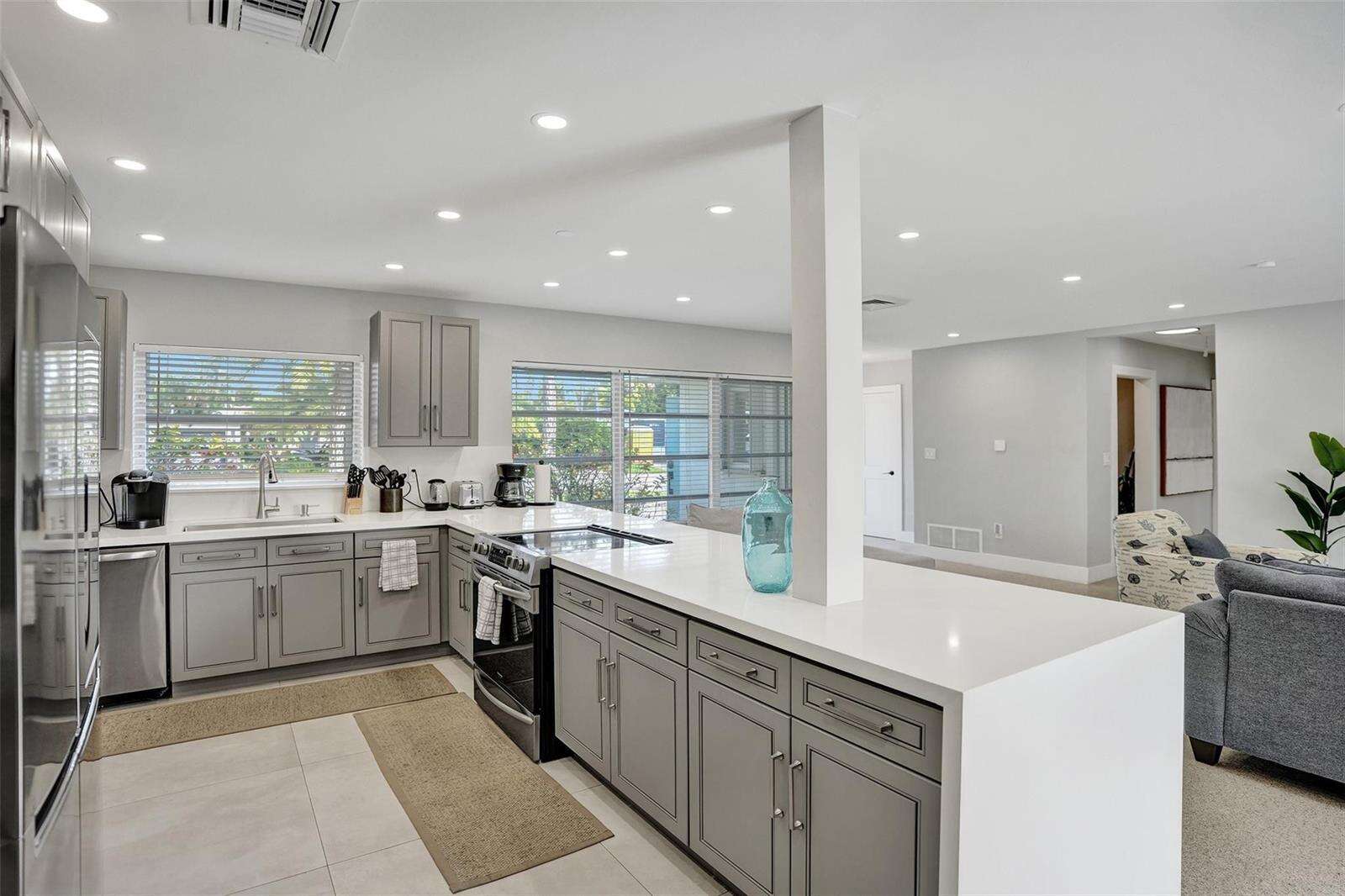 260 Allenwood, Lauderdale By The Sea, FL 33308 - For Sale photo 12