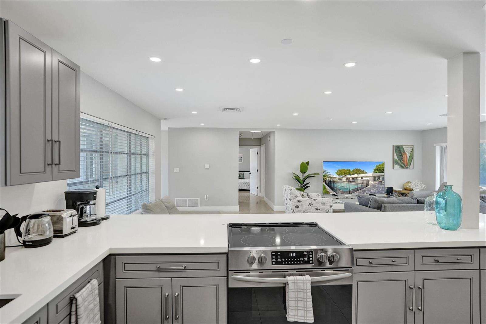 260 Allenwood, Lauderdale By The Sea, FL 33308 - For Sale photo 13