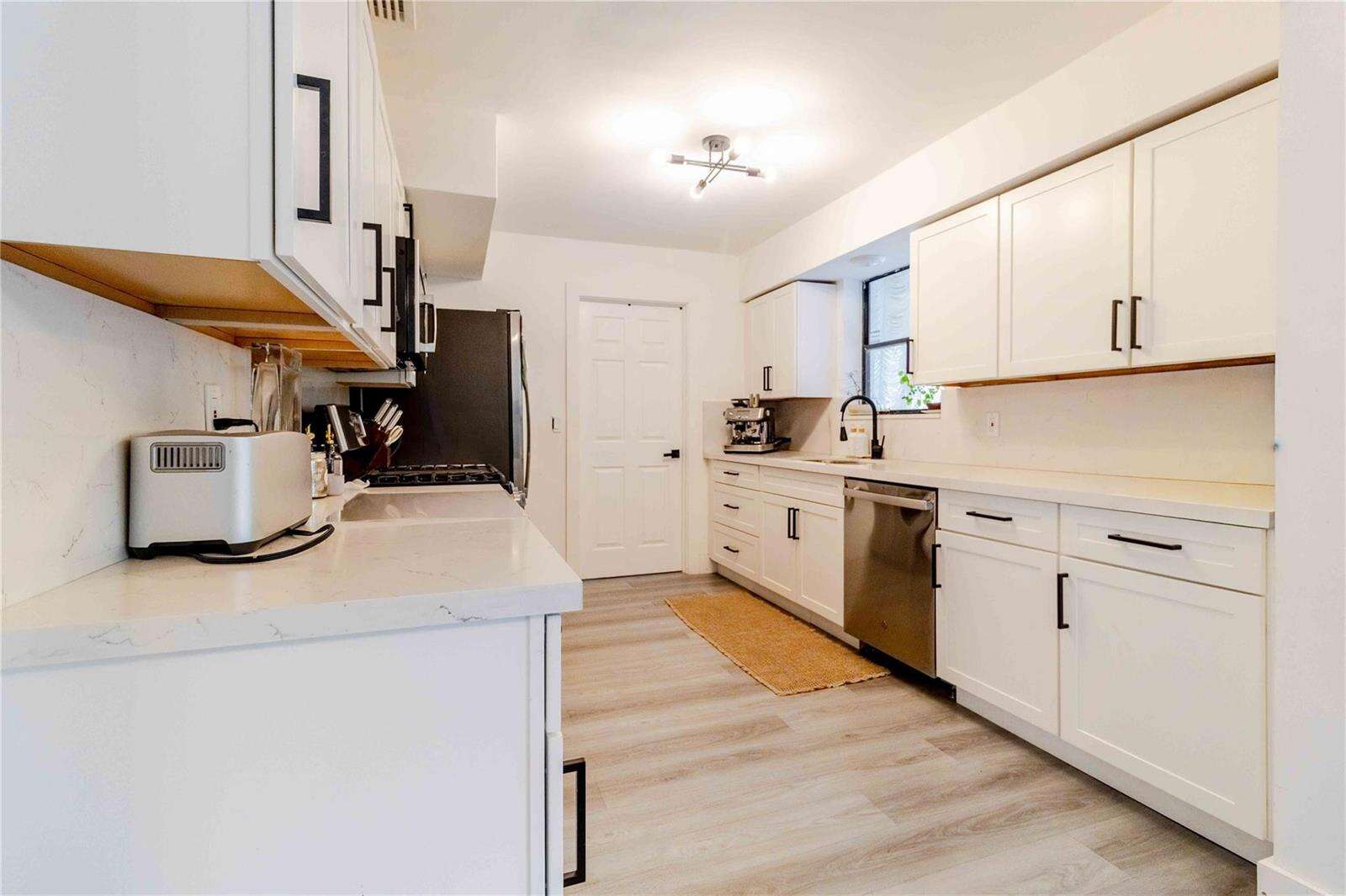 2515 207th, Miami, FL 33180 - For Sale photo 16