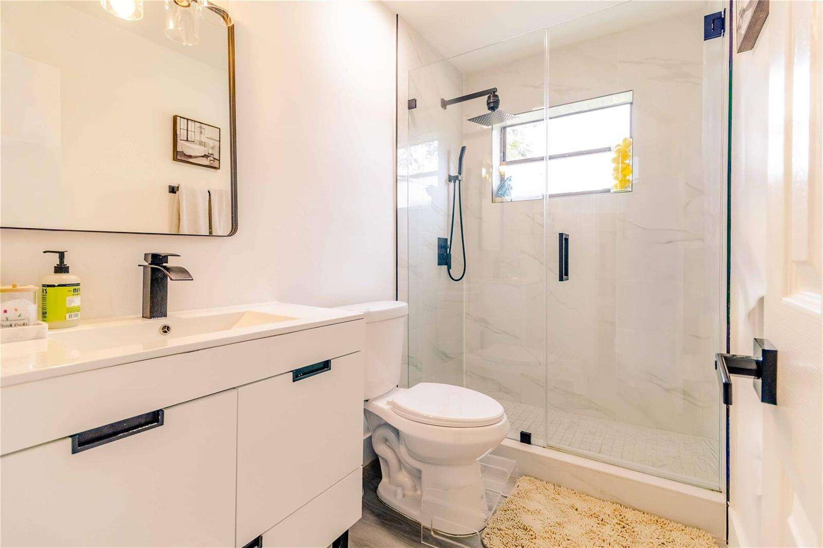 2515 207th, Miami, FL 33180 - For Sale photo 21