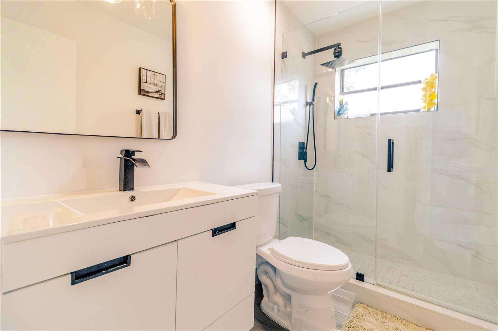 2515 207th, Miami, FL 33180 - For Sale photo 23