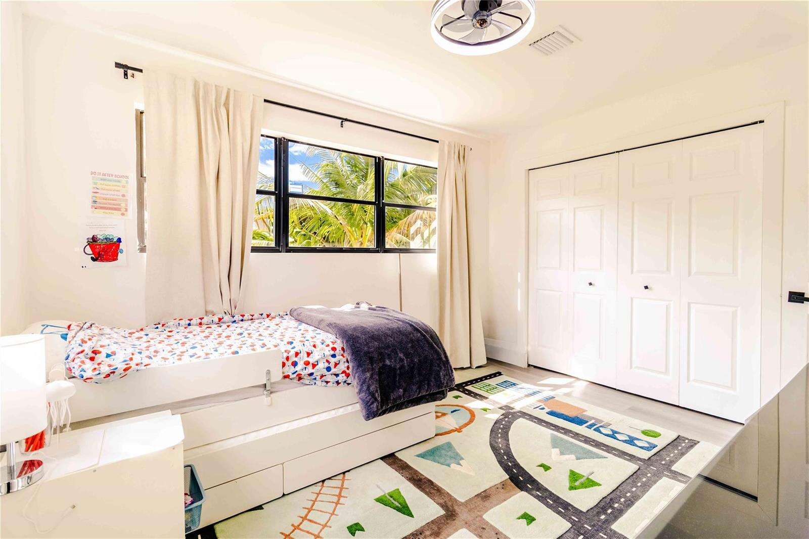 2515 207th, Miami, FL 33180 - For Sale photo 26