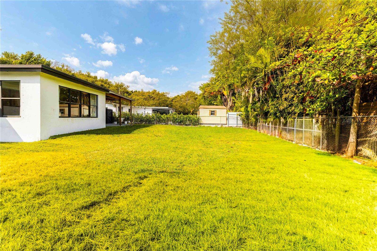 2515 207th, Miami, FL 33180 - For Sale photo 35