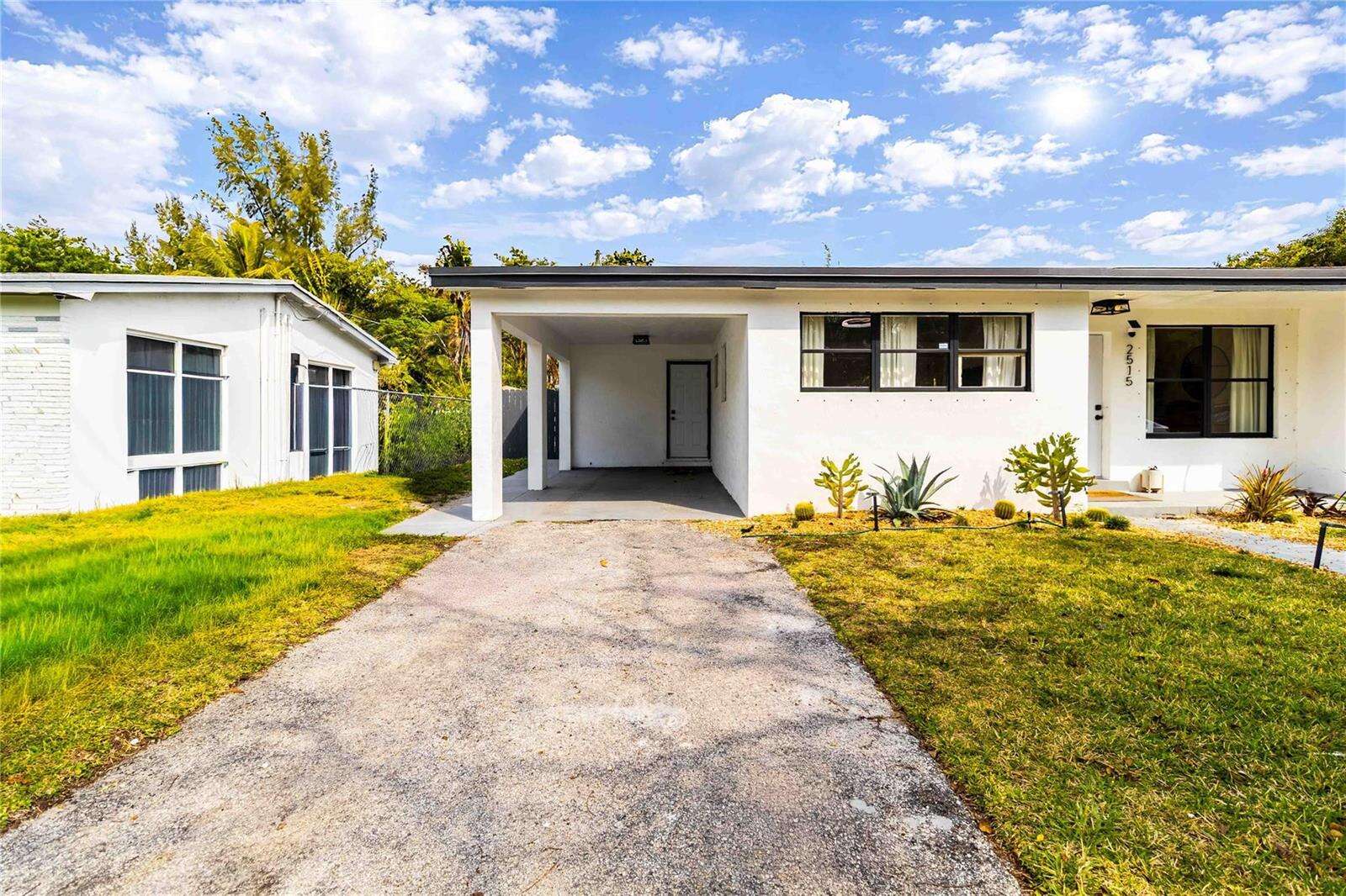 2515 207th, Miami, FL 33180 - For Sale photo 40