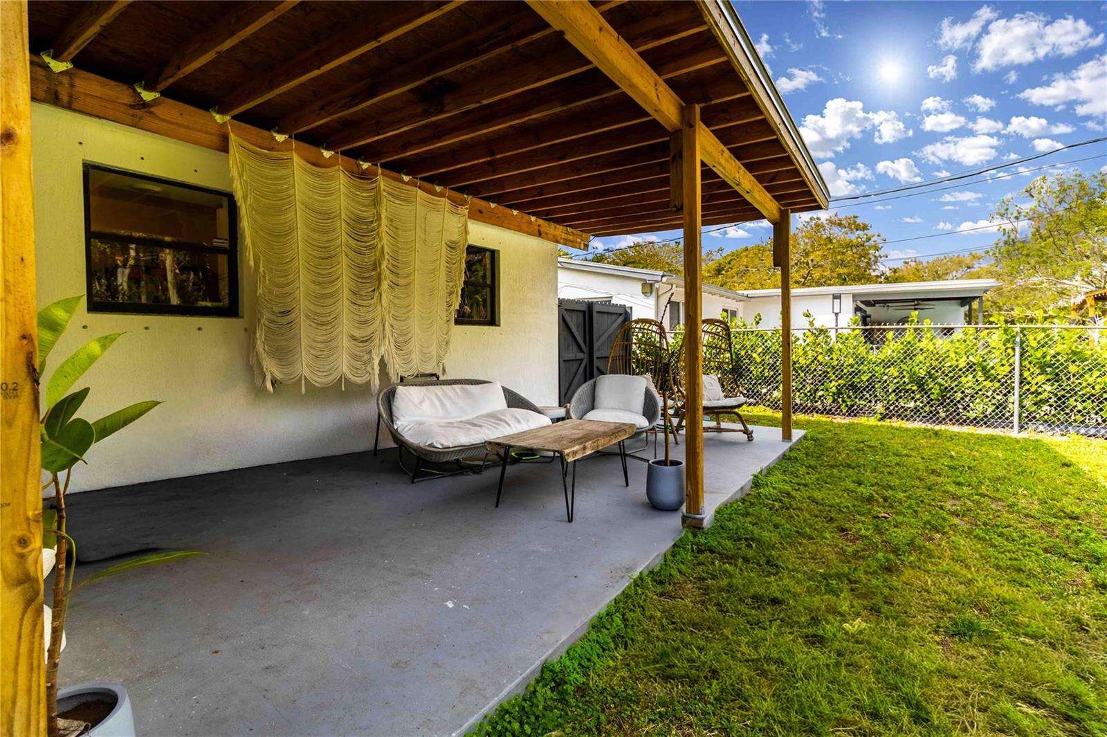 2515 207th, Miami, FL 33180 - For Sale photo 43