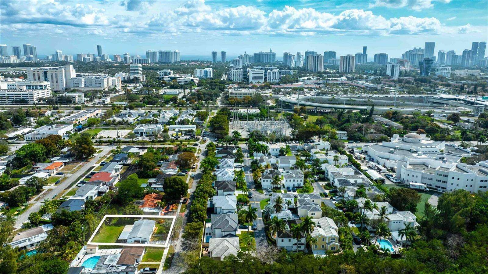 2515 207th, Miami, FL 33180 - For Sale photo 45