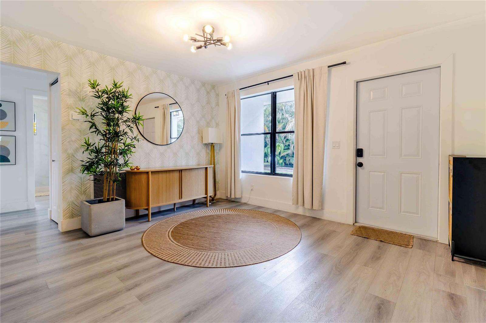 2515 207th, Miami, FL 33180 - For Sale photo 6