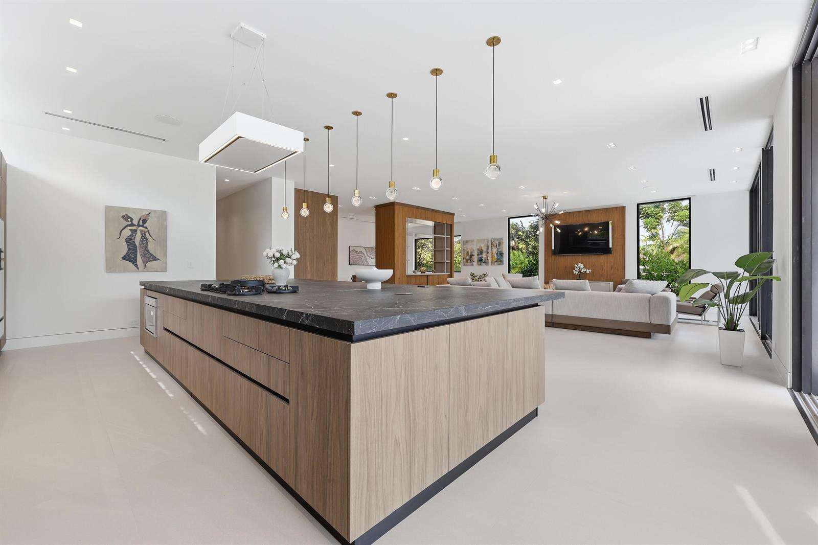 930 Shore, Miami Beach, FL 33141 - For Sale photo 13