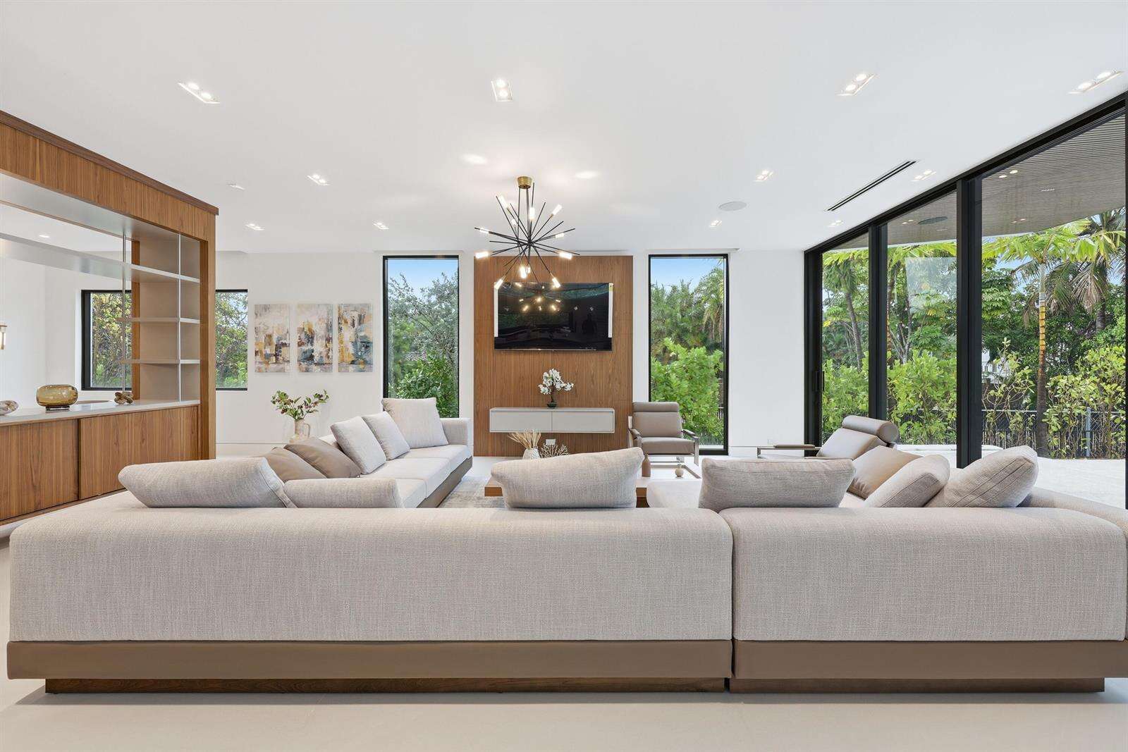 930 Shore, Miami Beach, FL 33141 - For Sale photo 19