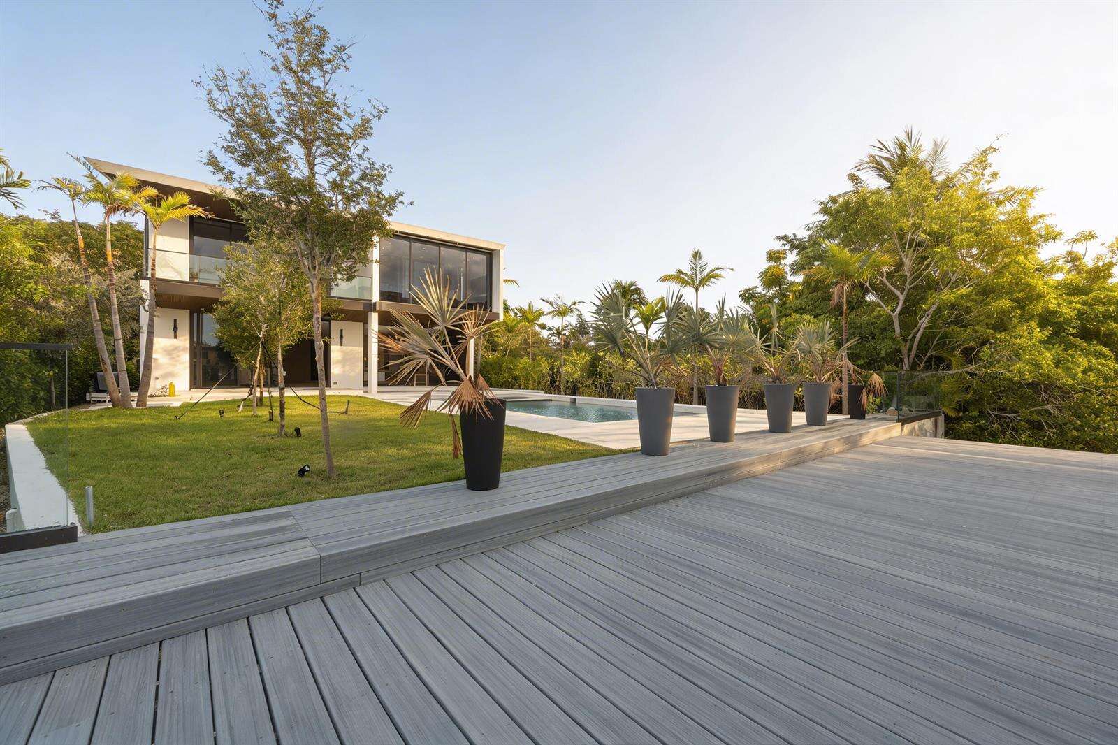 930 Shore, Miami Beach, FL 33141 - For Sale photo 4