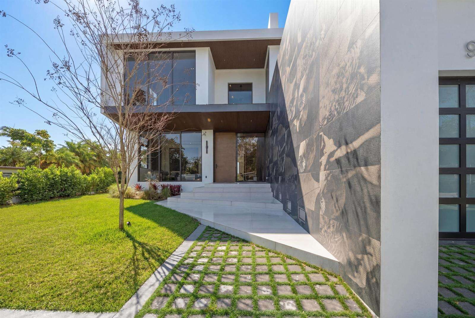 930 Shore, Miami Beach, FL 33141 - For Sale photo 36