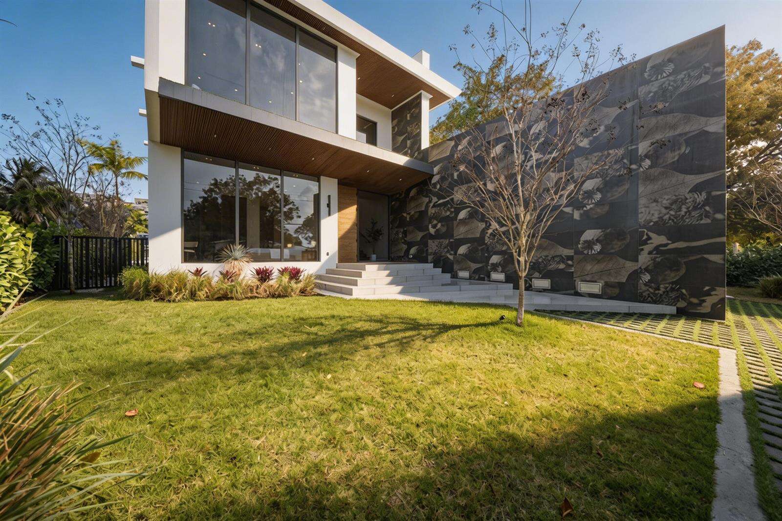 930 Shore, Miami Beach, FL 33141 - For Sale photo 37