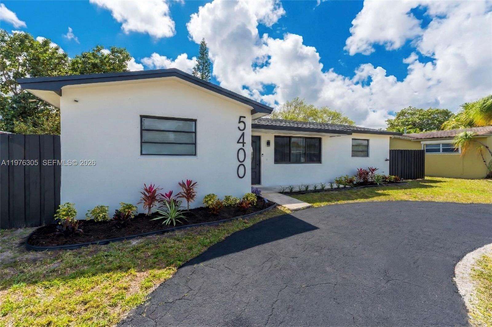 5400 Van Buren St, Hollywood, FL 33021 | Picture 2