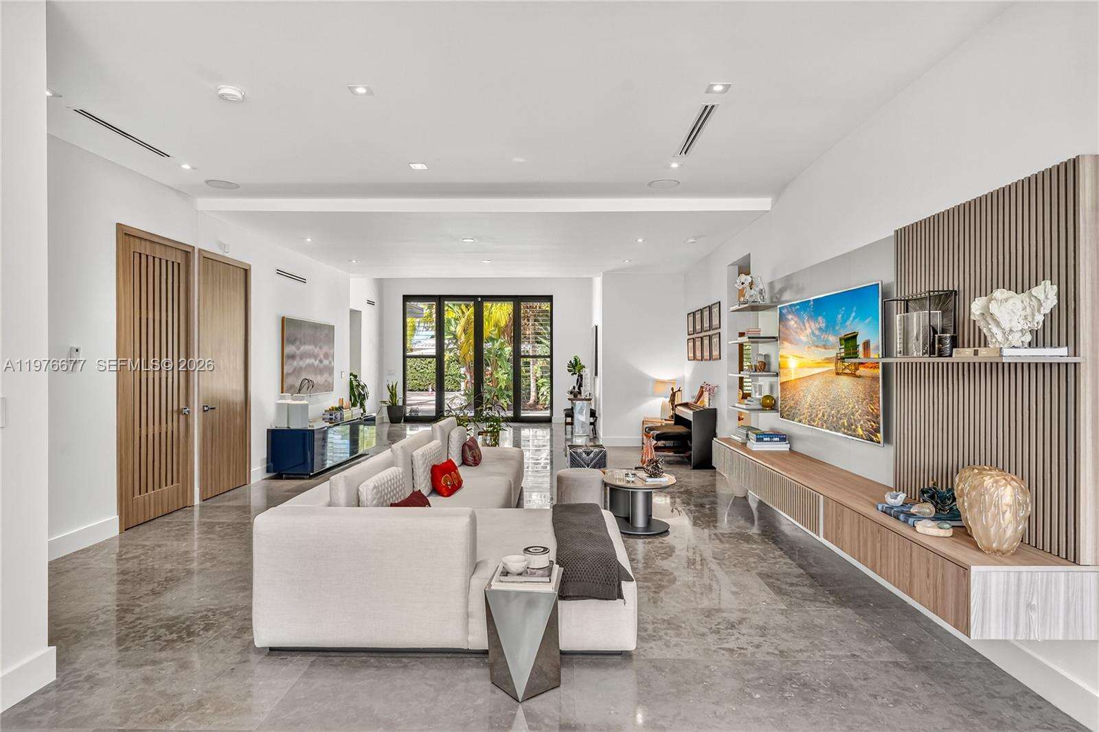 1540 Cleveland Rd, Miami Beach, FL 33141 | Picture 6