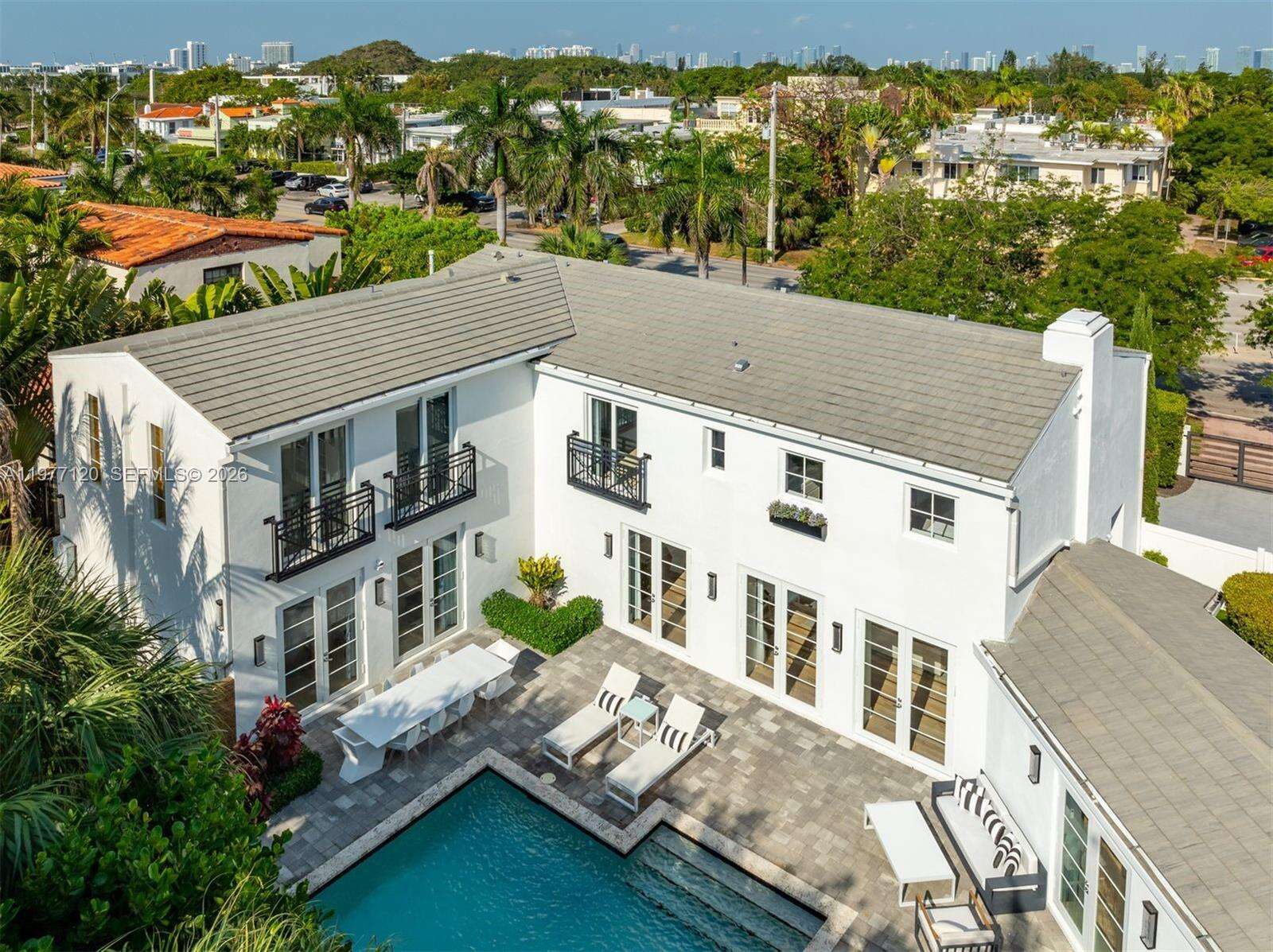 2887 Pine Tree Dr, Miami Beach, FL 33140 | Picture 43