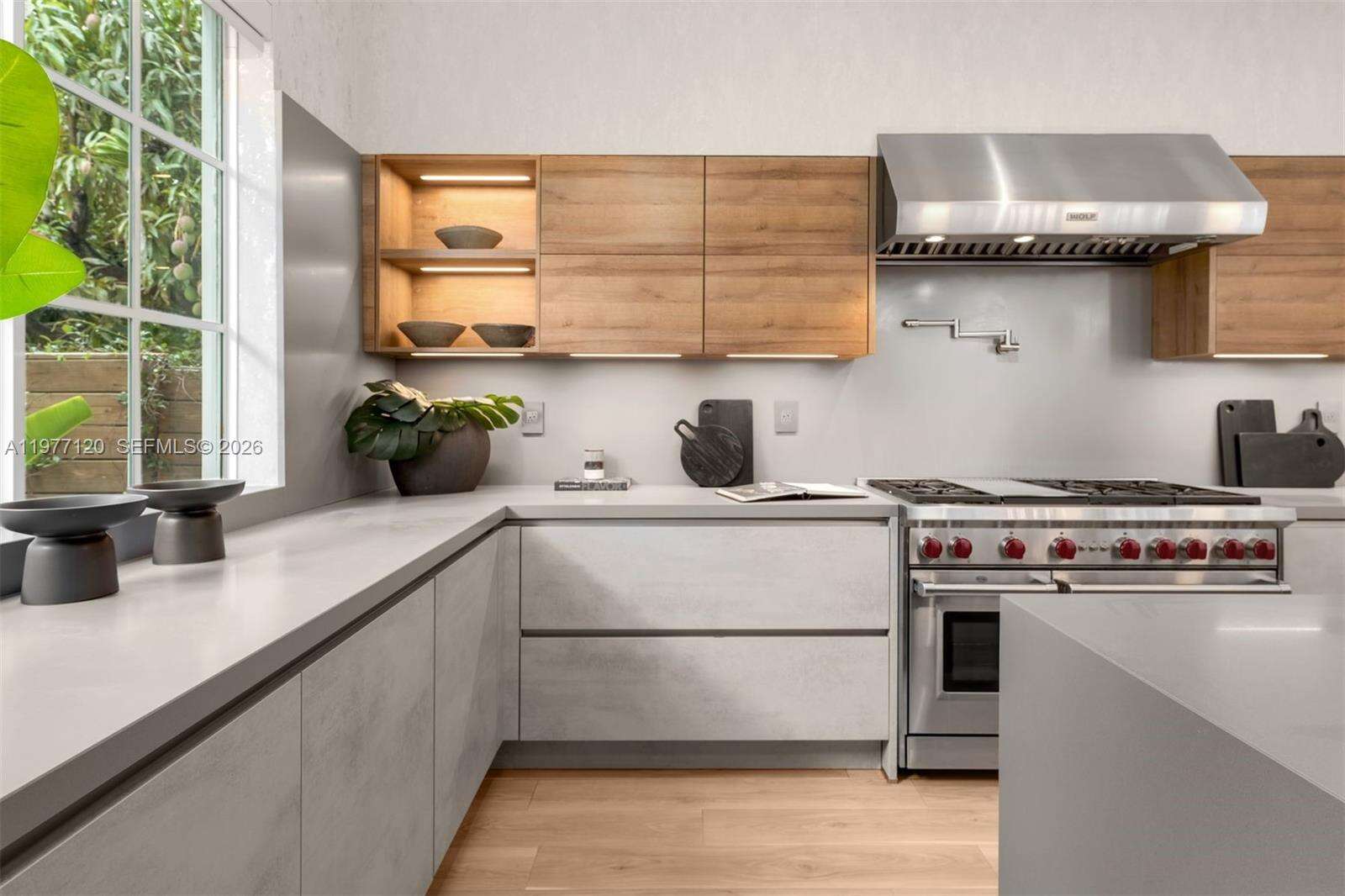 2887 Pine Tree Dr, Miami Beach, FL 33140 | Picture 9