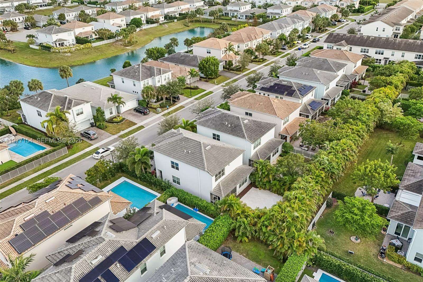 1402 Myrtle Oak Ter, Hollywood, FL 33021 | Picture 52