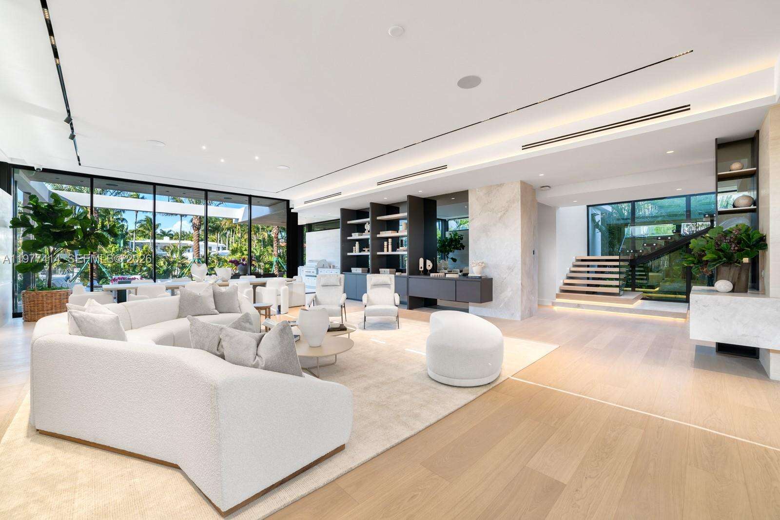 1745 24th St, Miami Beach, FL 33140 | Picture 2