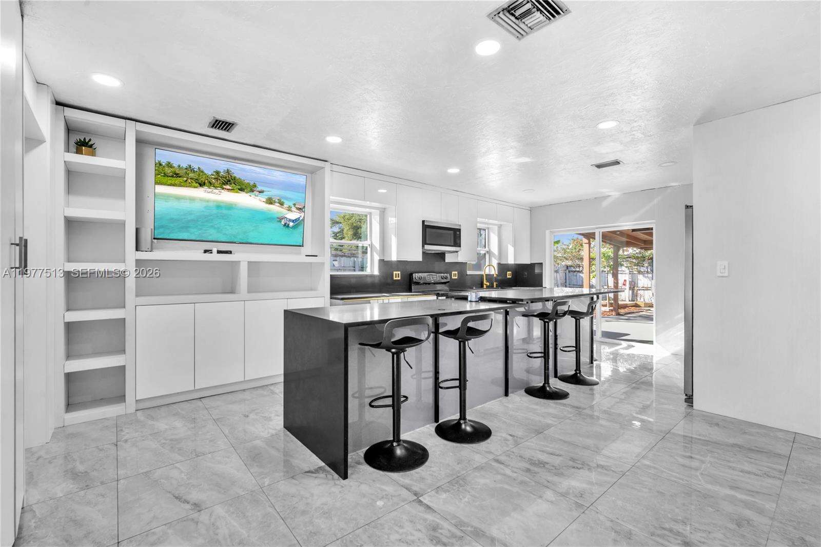 7151 Taft St, Hollywood, FL 33024 - For Sale photo 6