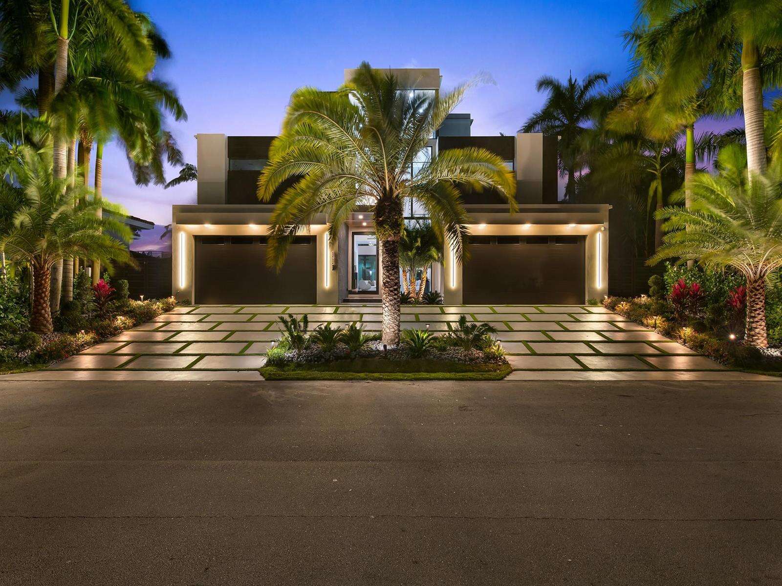 111 Fiesta, Fort Lauderdale, FL 33301 - For Sale photo 2