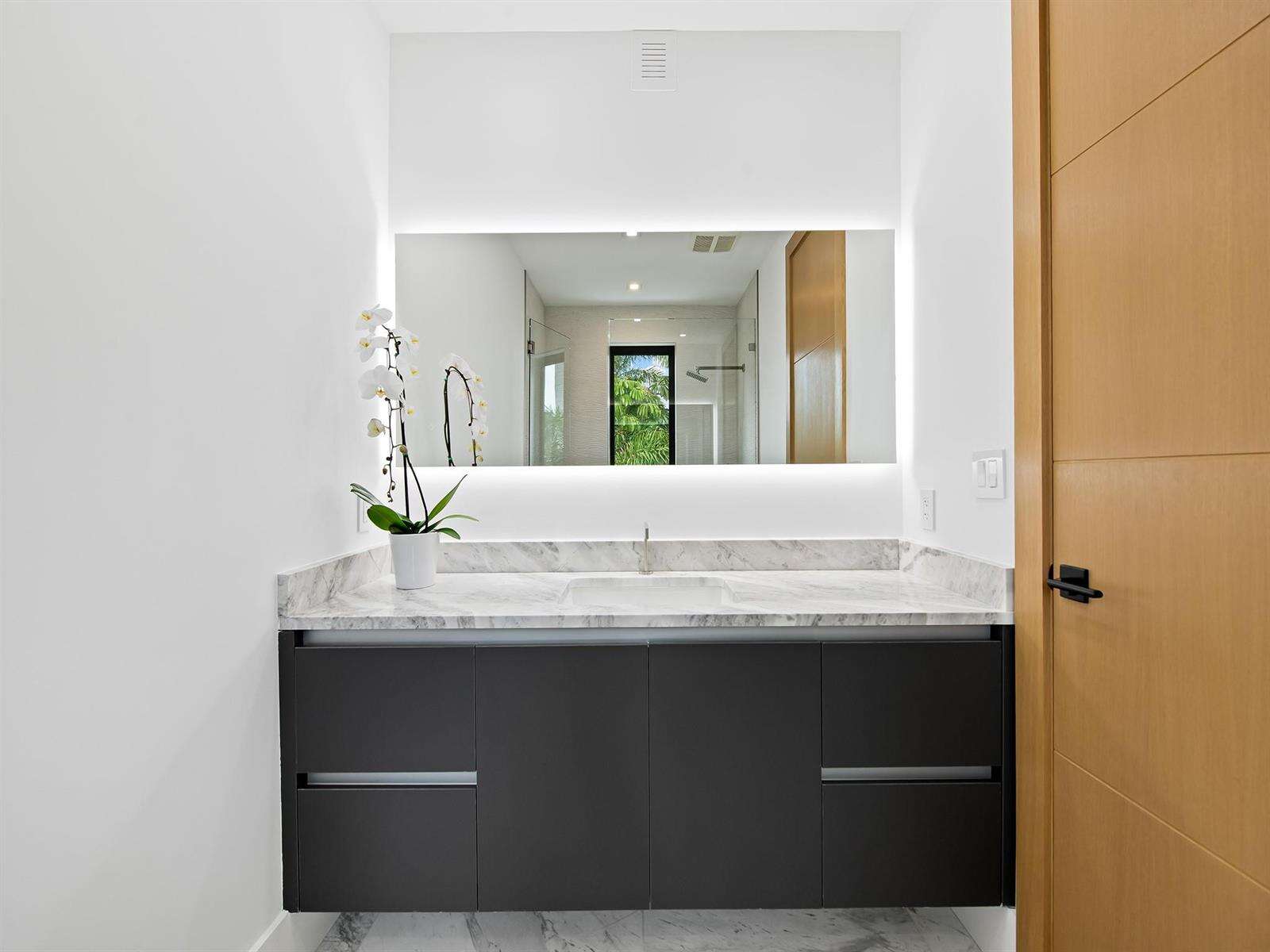 111 Fiesta, Fort Lauderdale, FL 33301 - For Sale photo 49