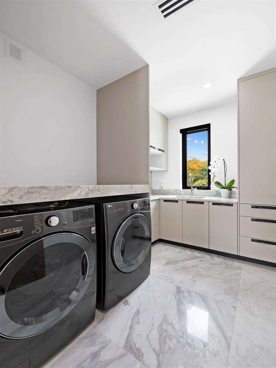 111 Fiesta, Fort Lauderdale, FL 33301 - For Sale photo 64