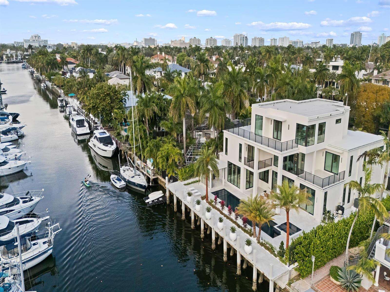 111 Fiesta, Fort Lauderdale, FL 33301 - For Sale photo 70