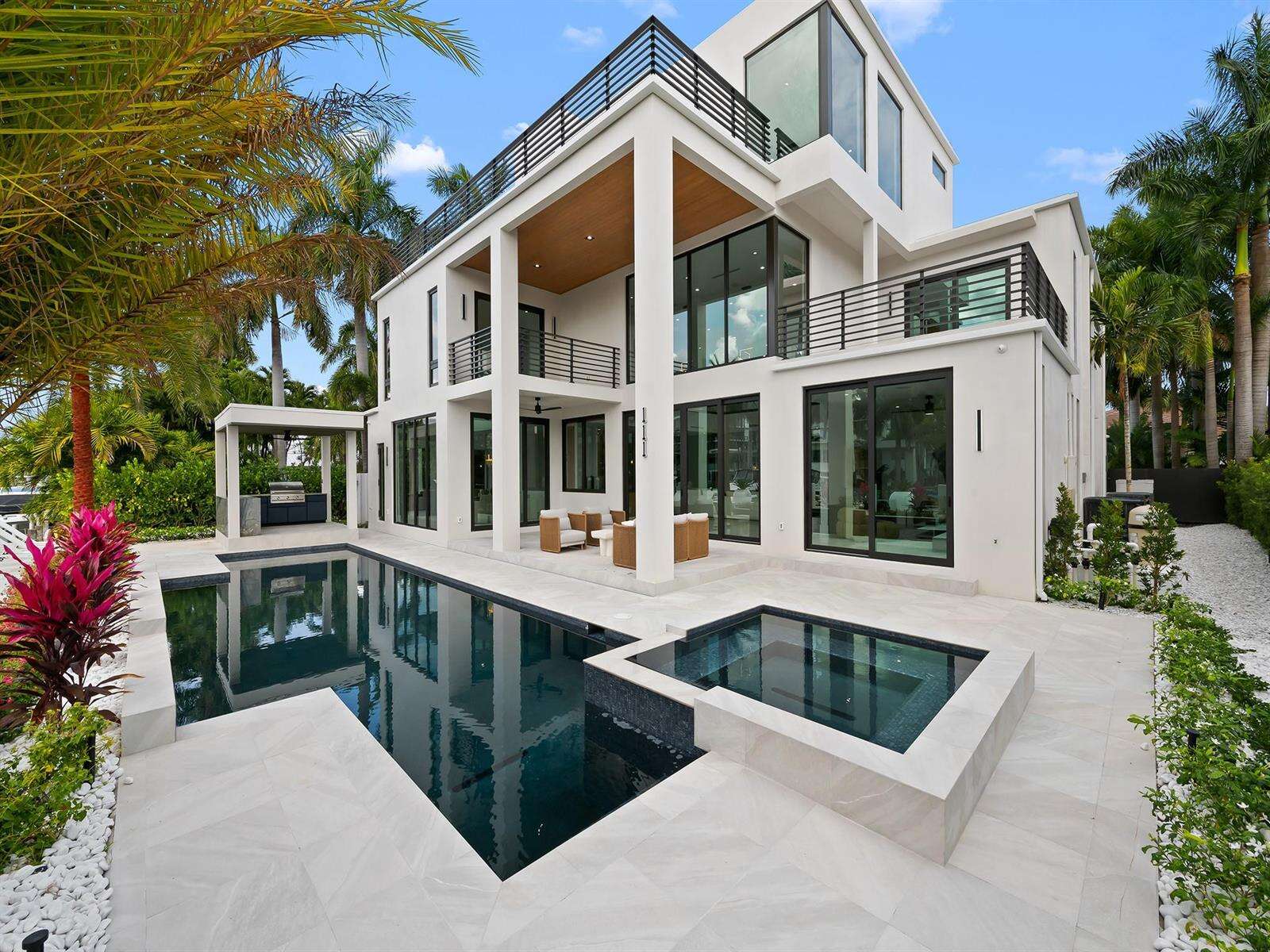 111 Fiesta, Fort Lauderdale, FL 33301 - For Sale photo 78