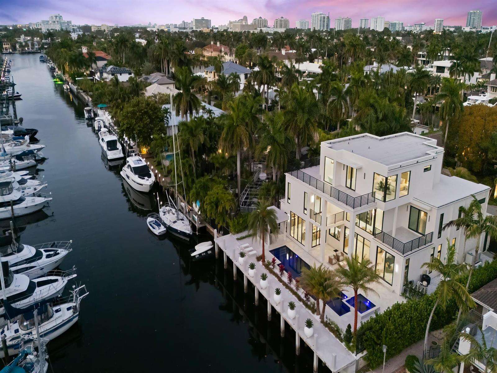 111 Fiesta, Fort Lauderdale, FL 33301 - For Sale photo 83