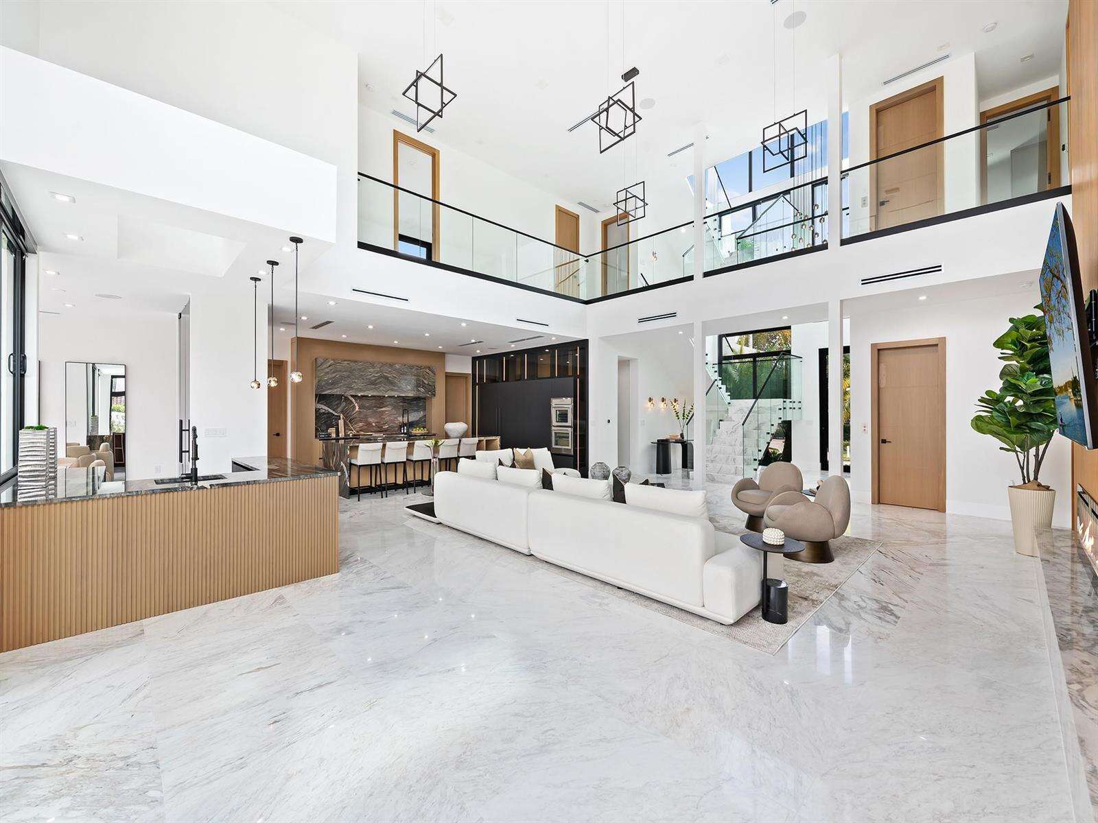 111 Fiesta, Fort Lauderdale, FL 33301 - For Sale photo 10