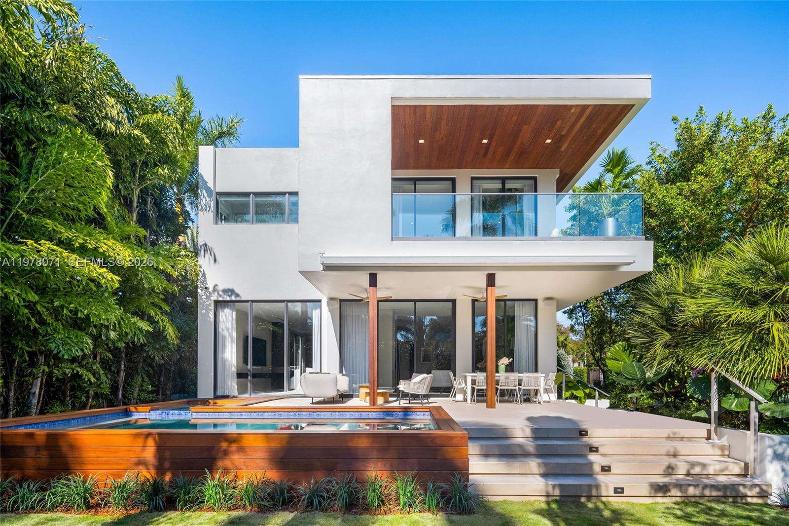 5701 Bay Rd, Miami Beach, FL 33140 | Picture 2