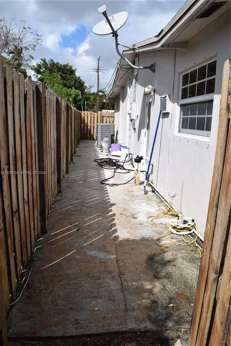 5317 Van Buren St, Hollywood, FL 33021 | Picture 38