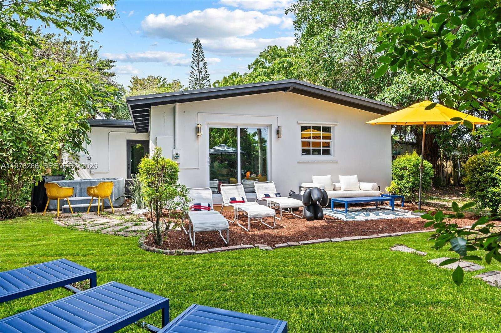 2860 13th Ct, Fort Lauderdale, FL 33312 | Picture 1