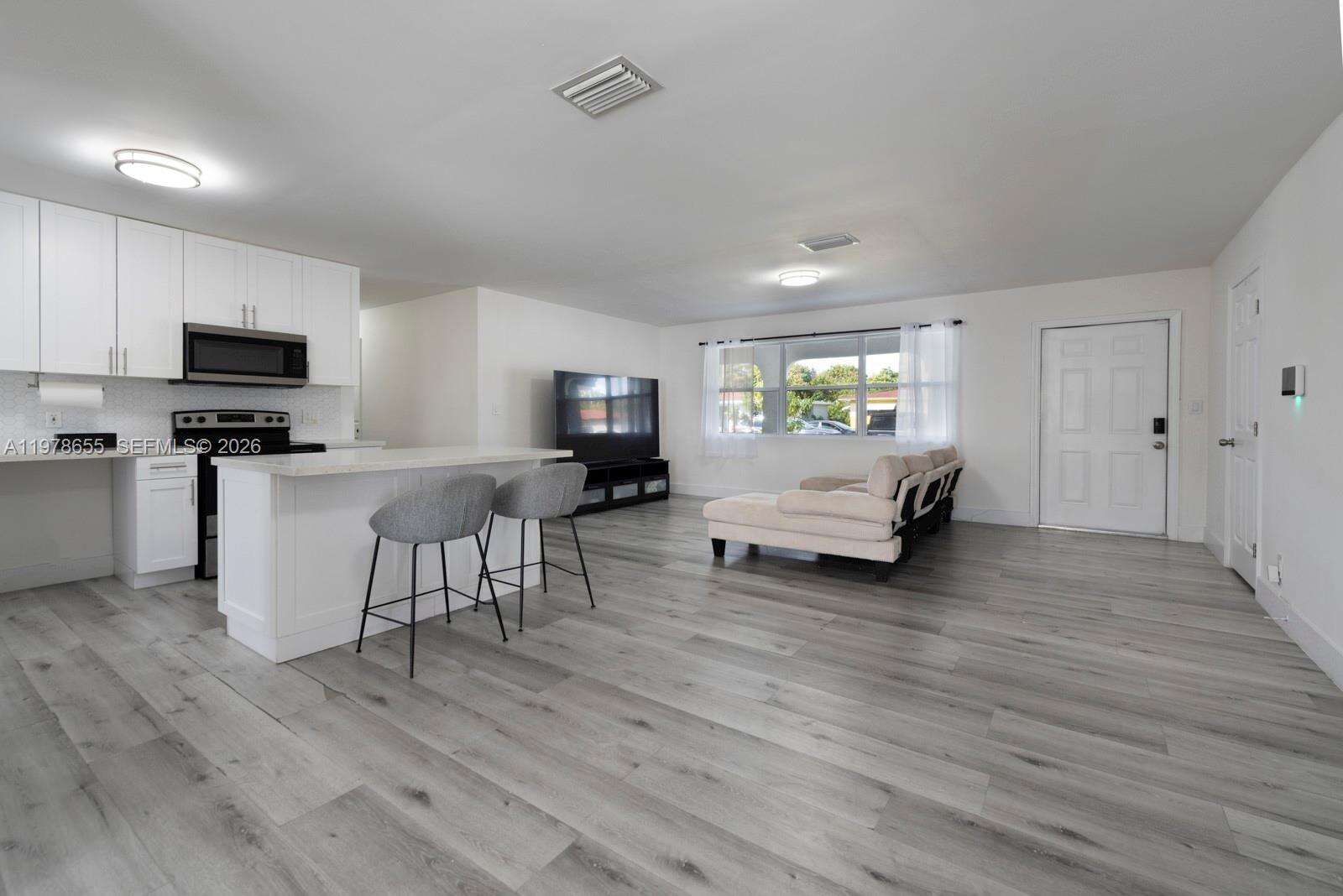 350 30th Ter, Fort Lauderdale, FL 33312 | Picture 1