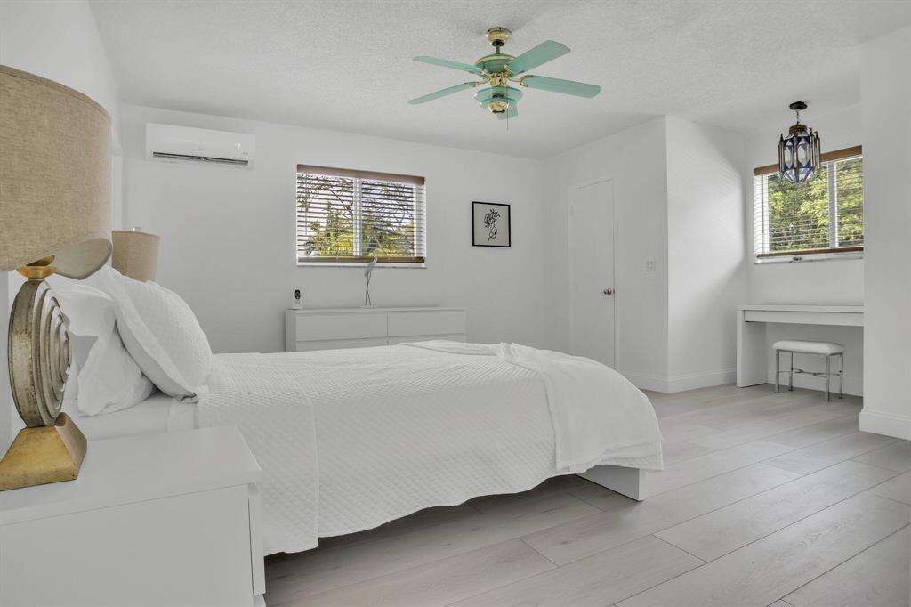 1250 Arthur, Hollywood, FL 33019 - For Sale photo 12