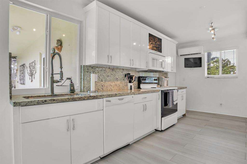 1250 Arthur, Hollywood, FL 33019 - For Sale photo 9
