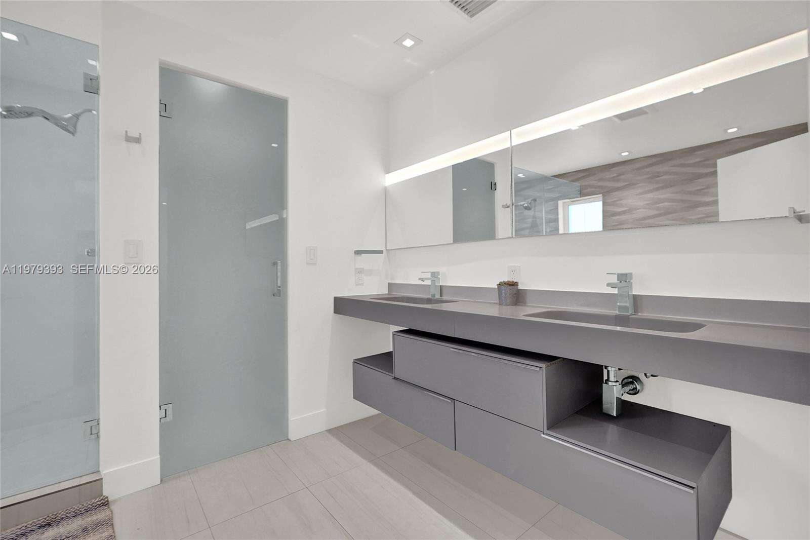 2301 196th St, Miami, FL 33180 | Picture 29