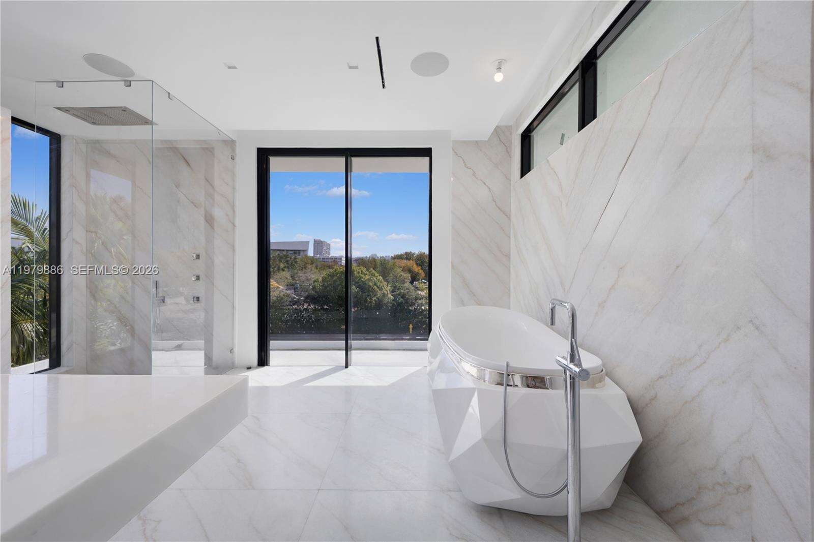 2094 Prairie Ave, Miami Beach, FL 33139 | Picture 18