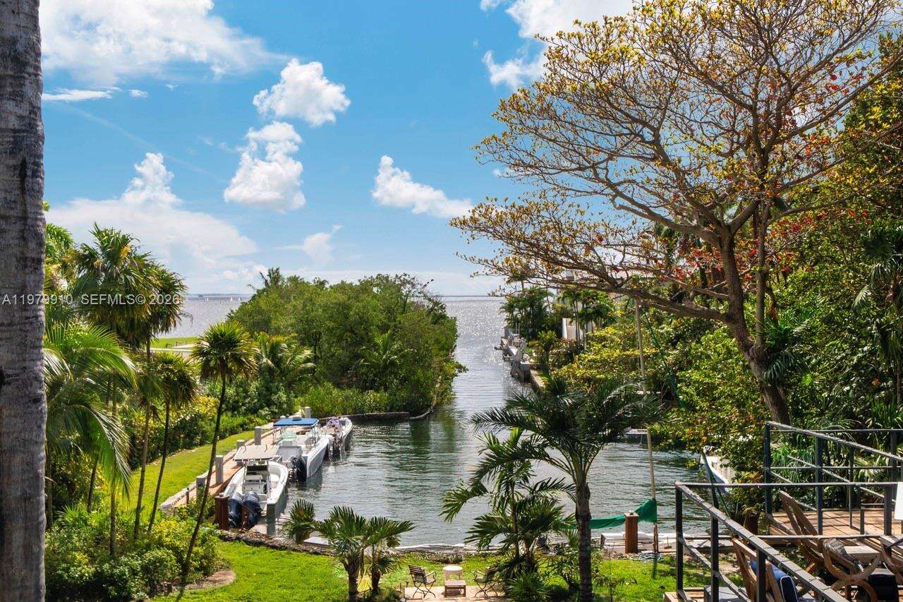 3373 Poinciana Ave, Miami, FL 33133 | Picture 4