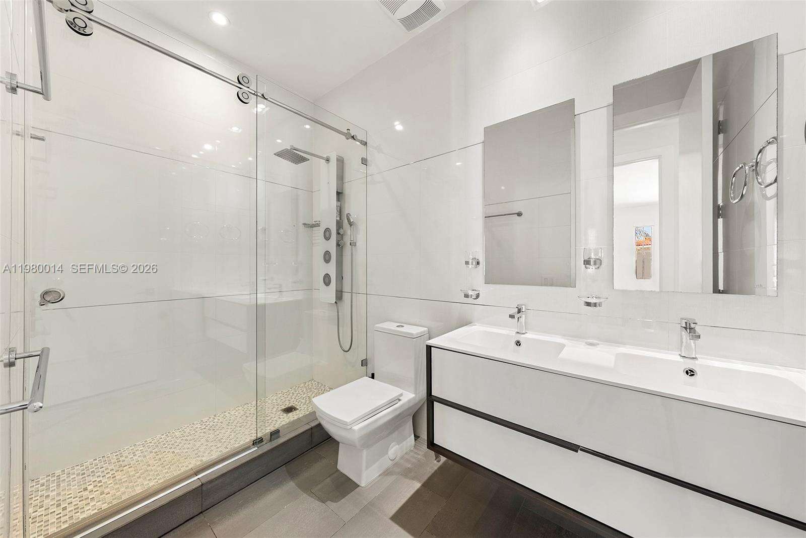 822 Meridian Ln, Hollywood, FL 33019 | Picture 36