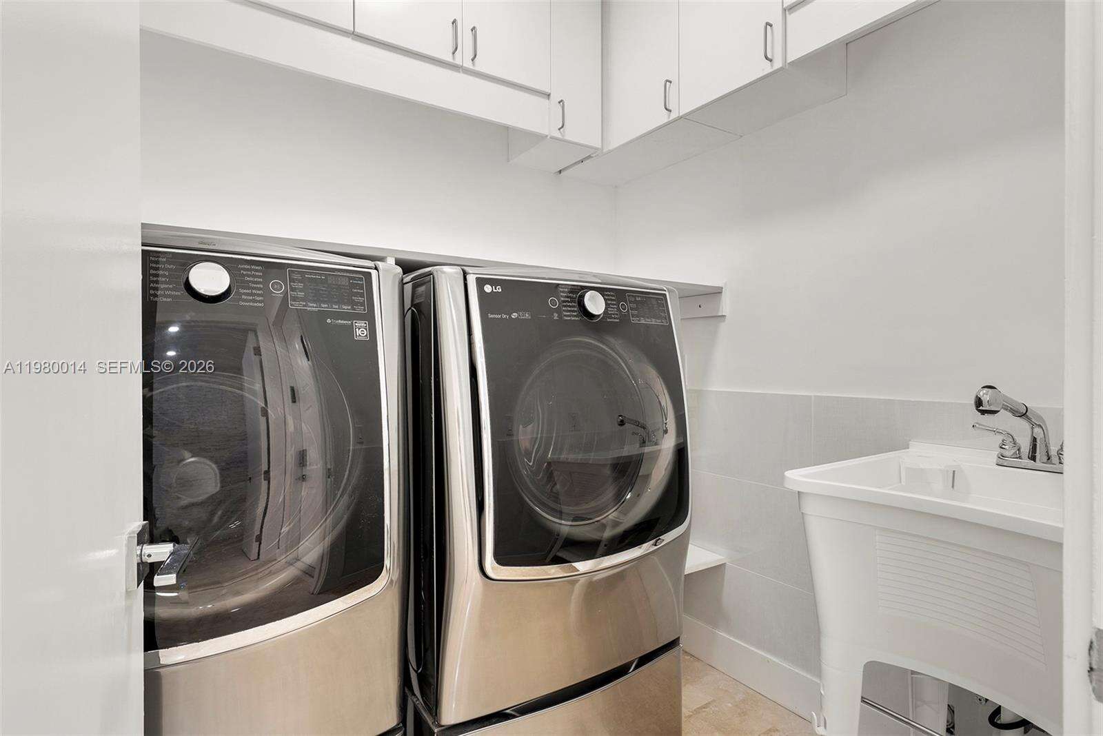 822 Meridian Ln, Hollywood, FL 33019 | Picture 41