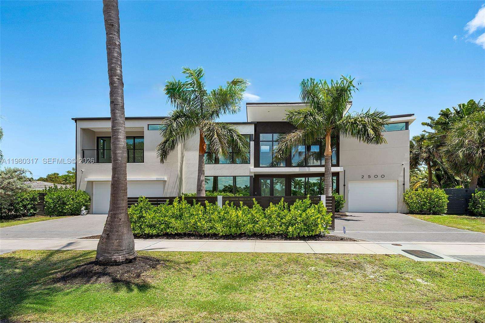 2500 Middle River Dr, Fort Lauderdale, FL 33305 | Picture 2