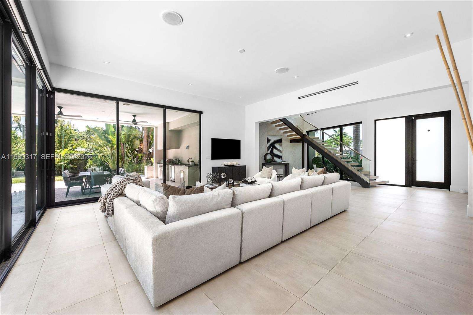 2500 Middle River Dr, Fort Lauderdale, FL 33305 | Picture 8