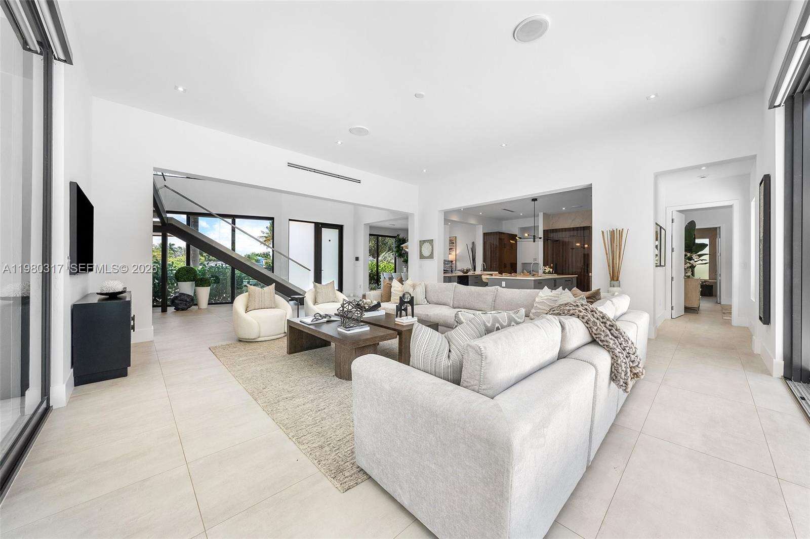 2500 Middle River Dr, Fort Lauderdale, FL 33305 | Picture 10