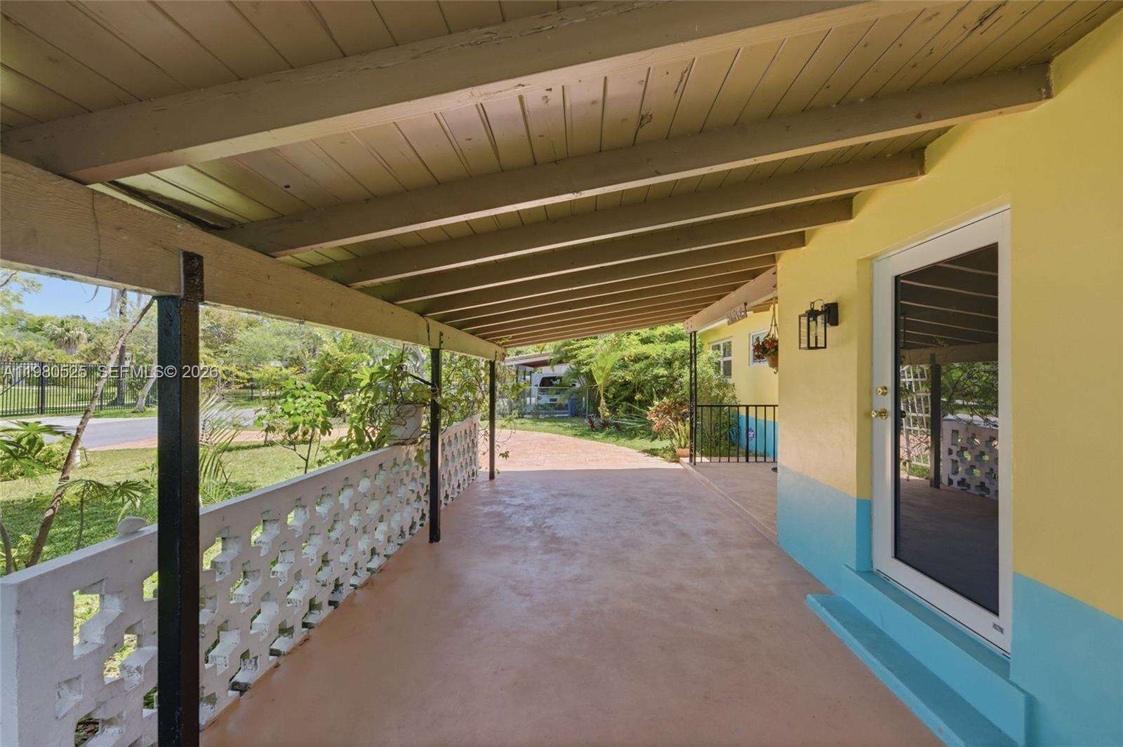 737 2nd Ct, Hallandale Beach, FL 33009 | Picture 5