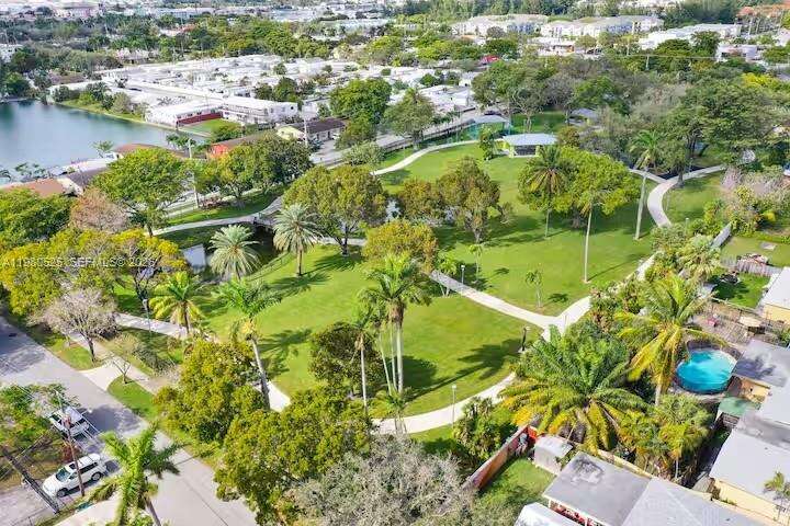 737 2nd Ct, Hallandale Beach, FL 33009 | Picture 54