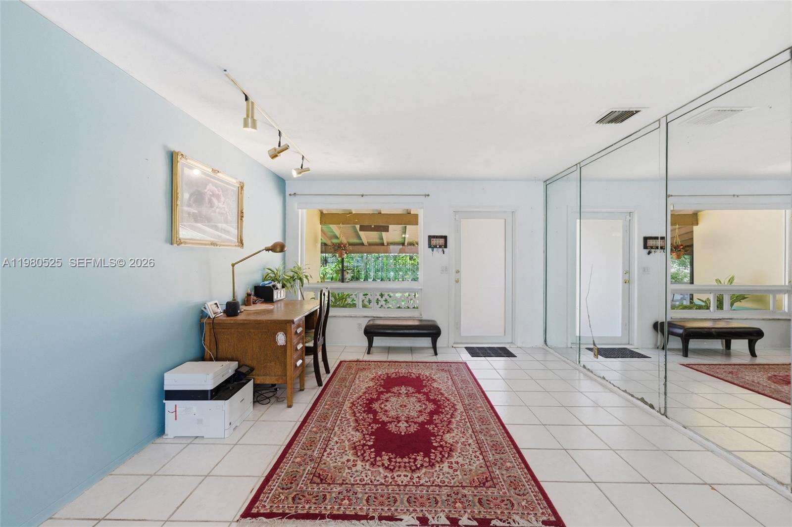 737 2nd Ct, Hallandale Beach, FL 33009 | Picture 9