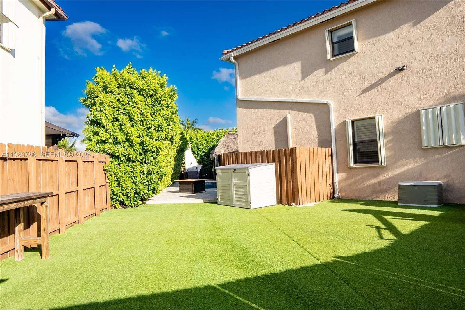 17343 155th Ct, Miami, FL 33187 | Picture 11