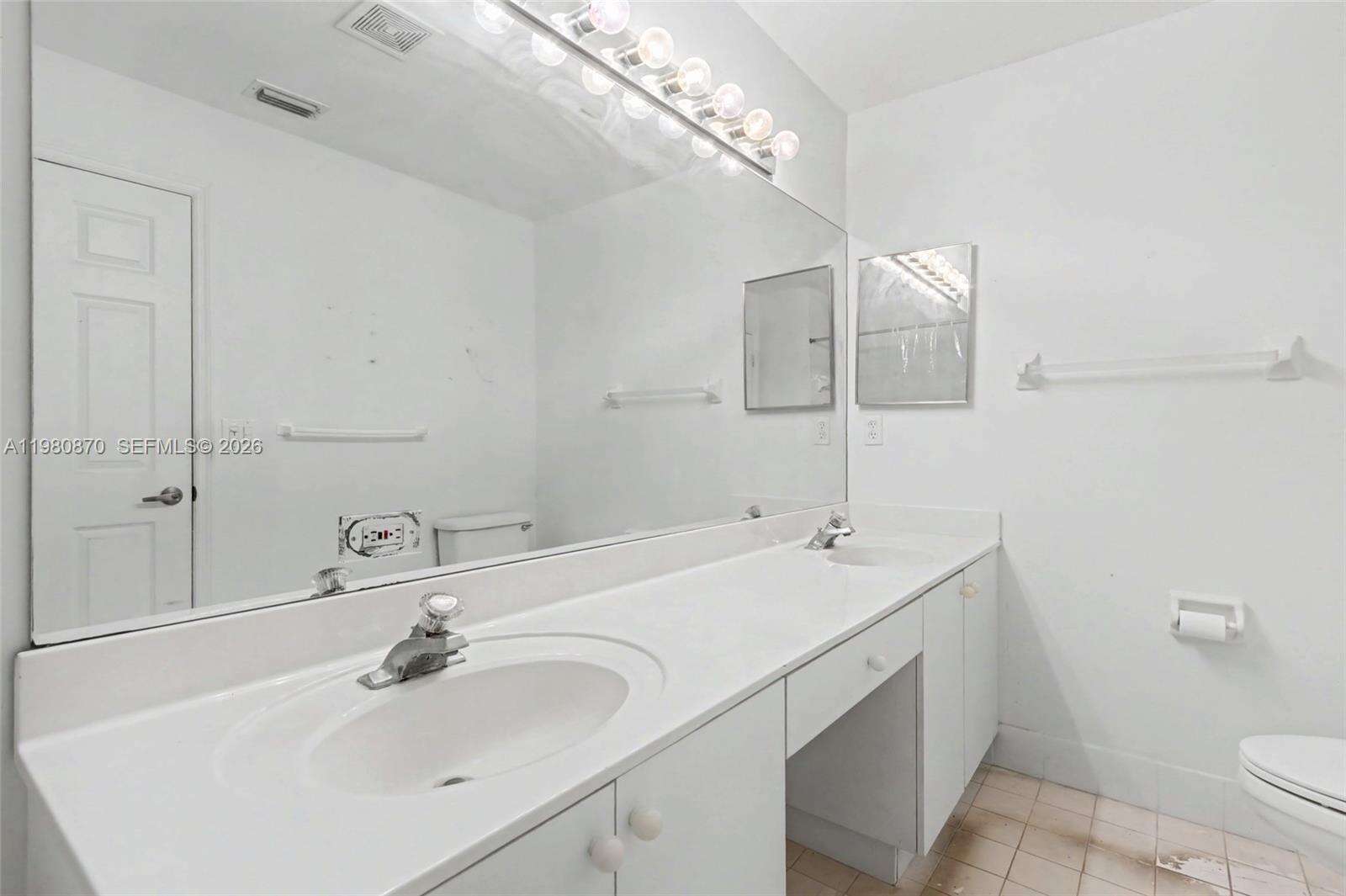 1550 Trafalgar Cir, Hollywood, FL 33020 | Picture 15